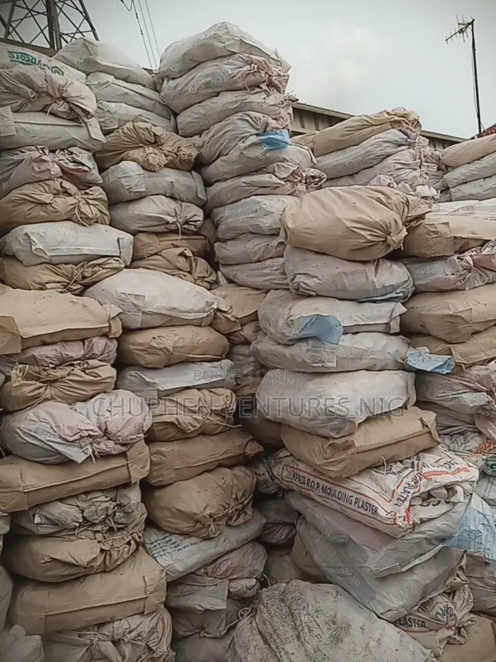 White Granite Chippings