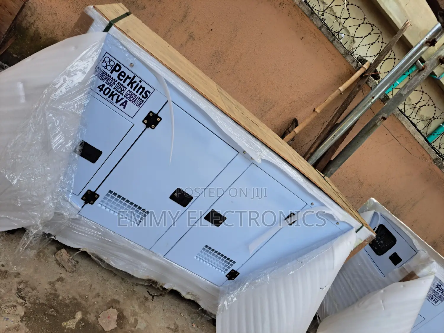 ○●Sp40kva Perkins Diesel Soundproof Generator 100% Copper