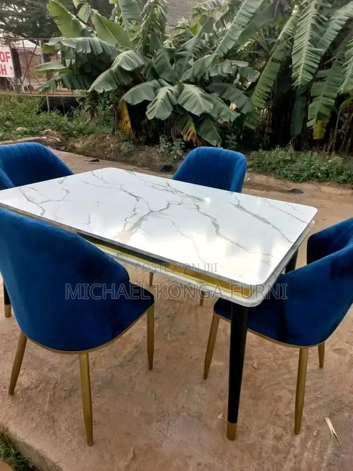 Classic Dinning Set