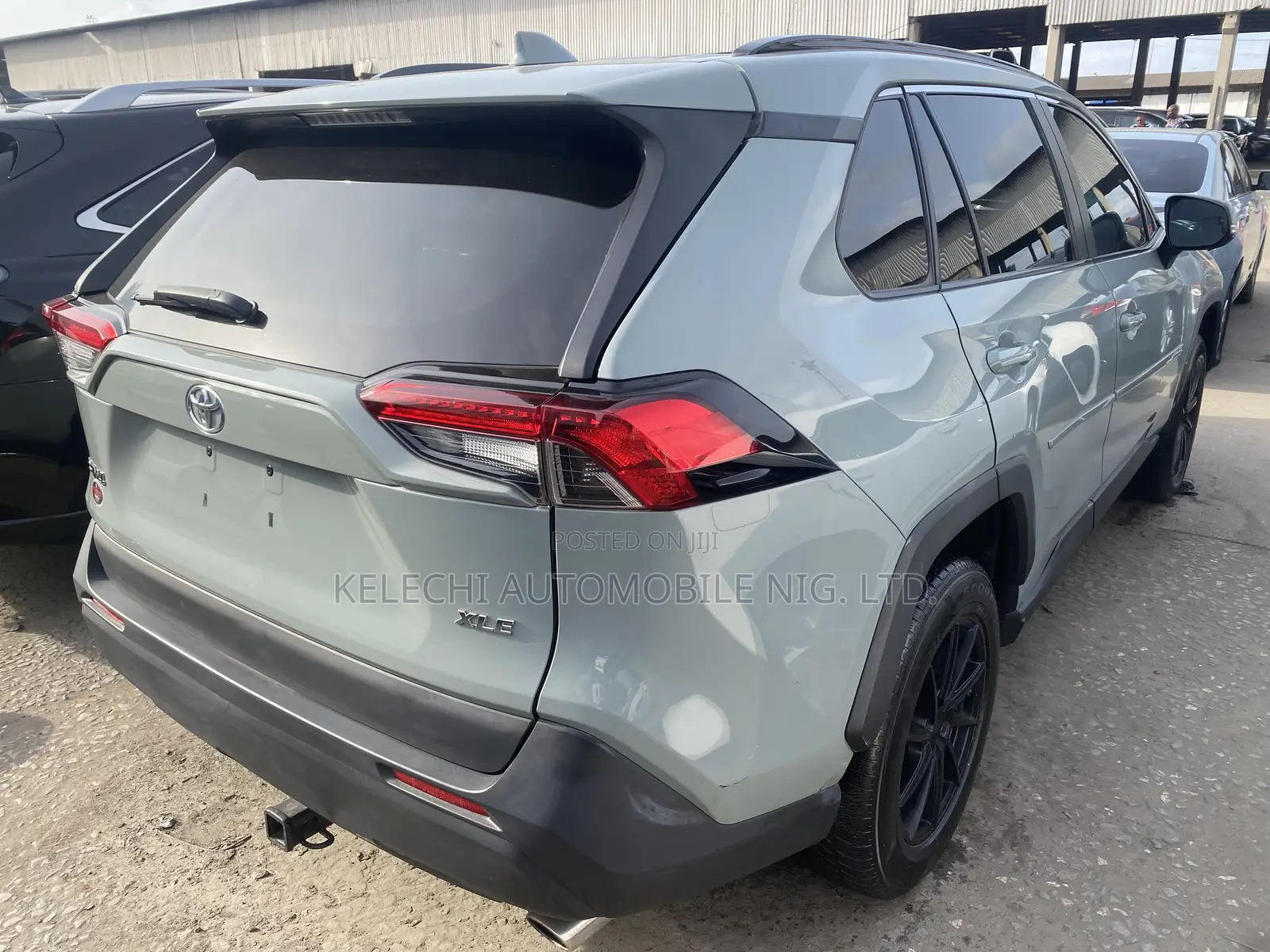 Toyota RAV4 XLE AWD 2020