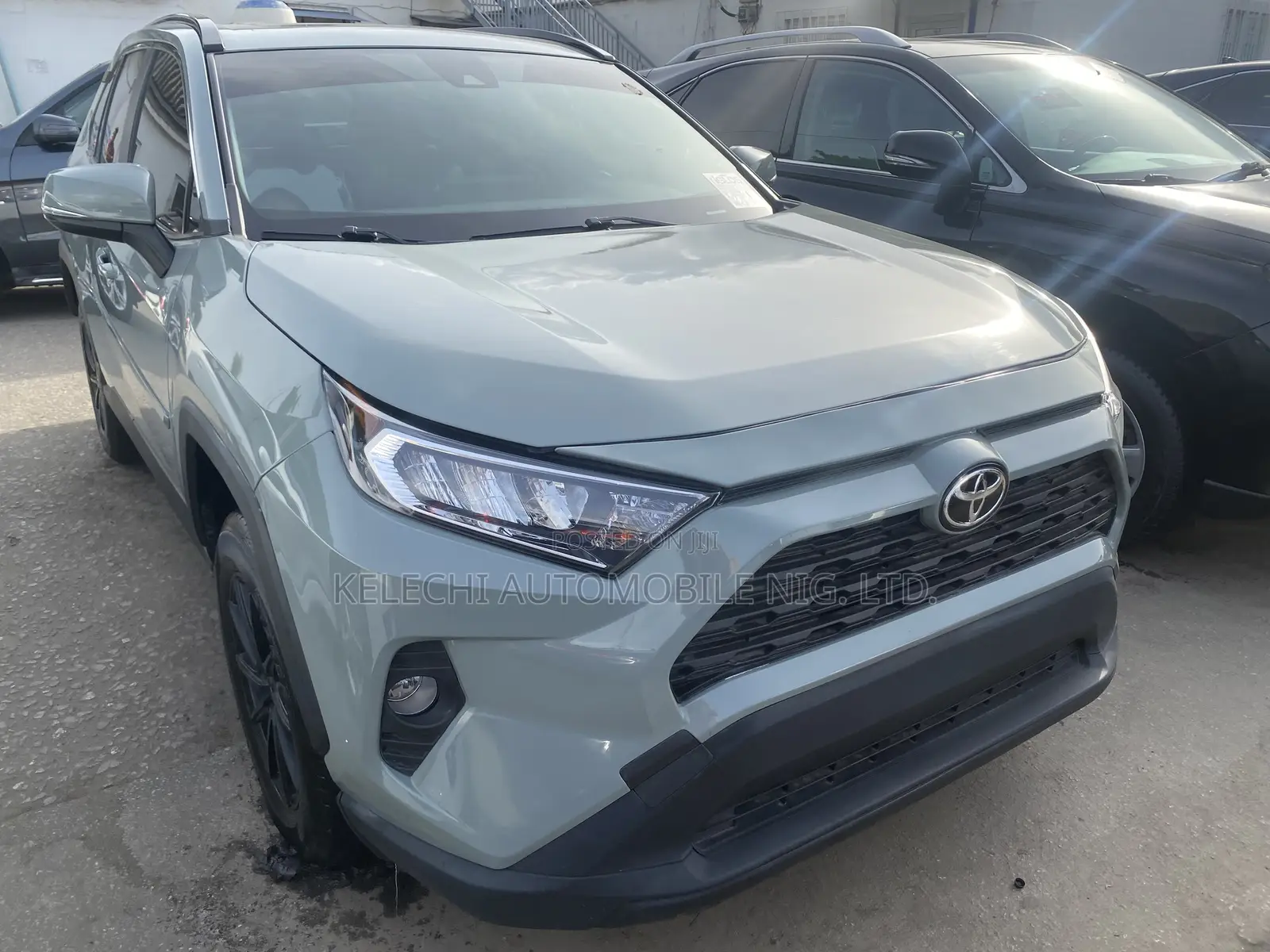 Toyota RAV4 XLE AWD 2020