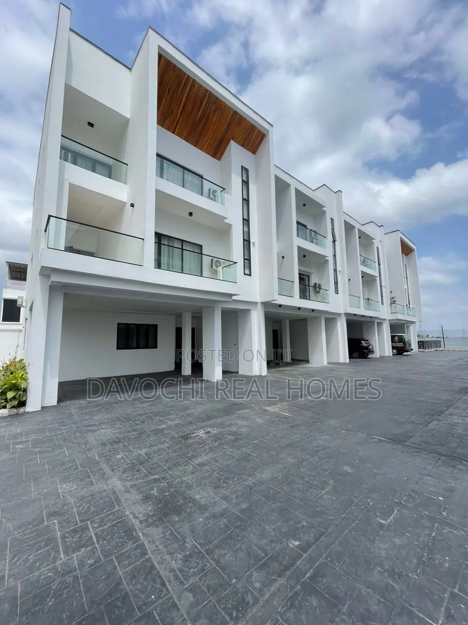 Furnished 4bdrm Duplex in Lekki Phase One for rent
