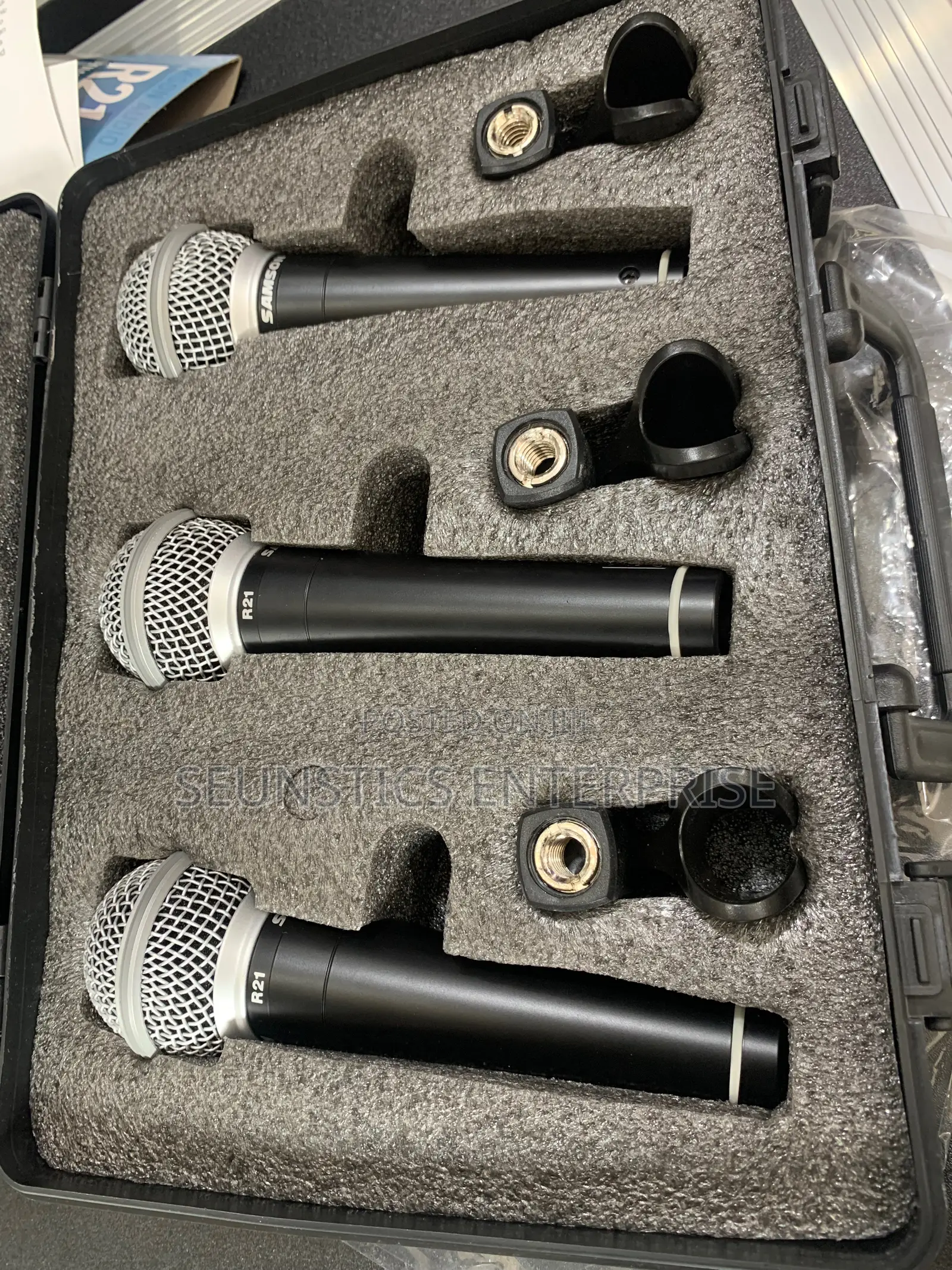 Quality Samson R21 Dynamic Microphones