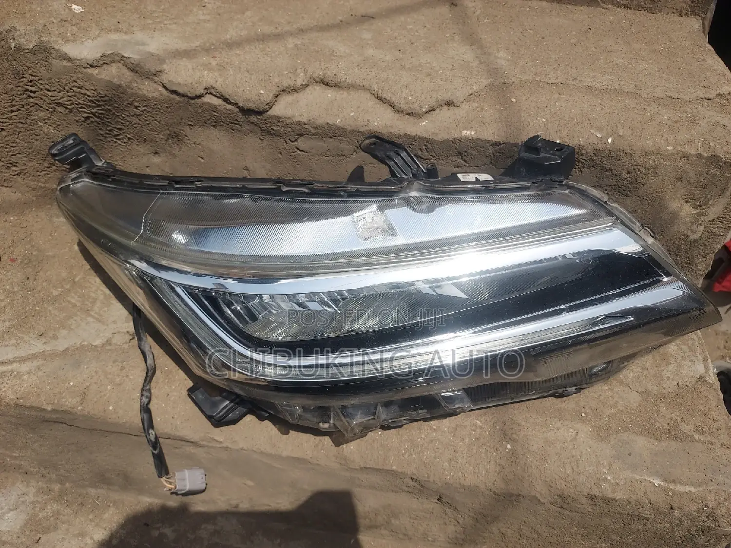 Head Light Toyota Rush 2018