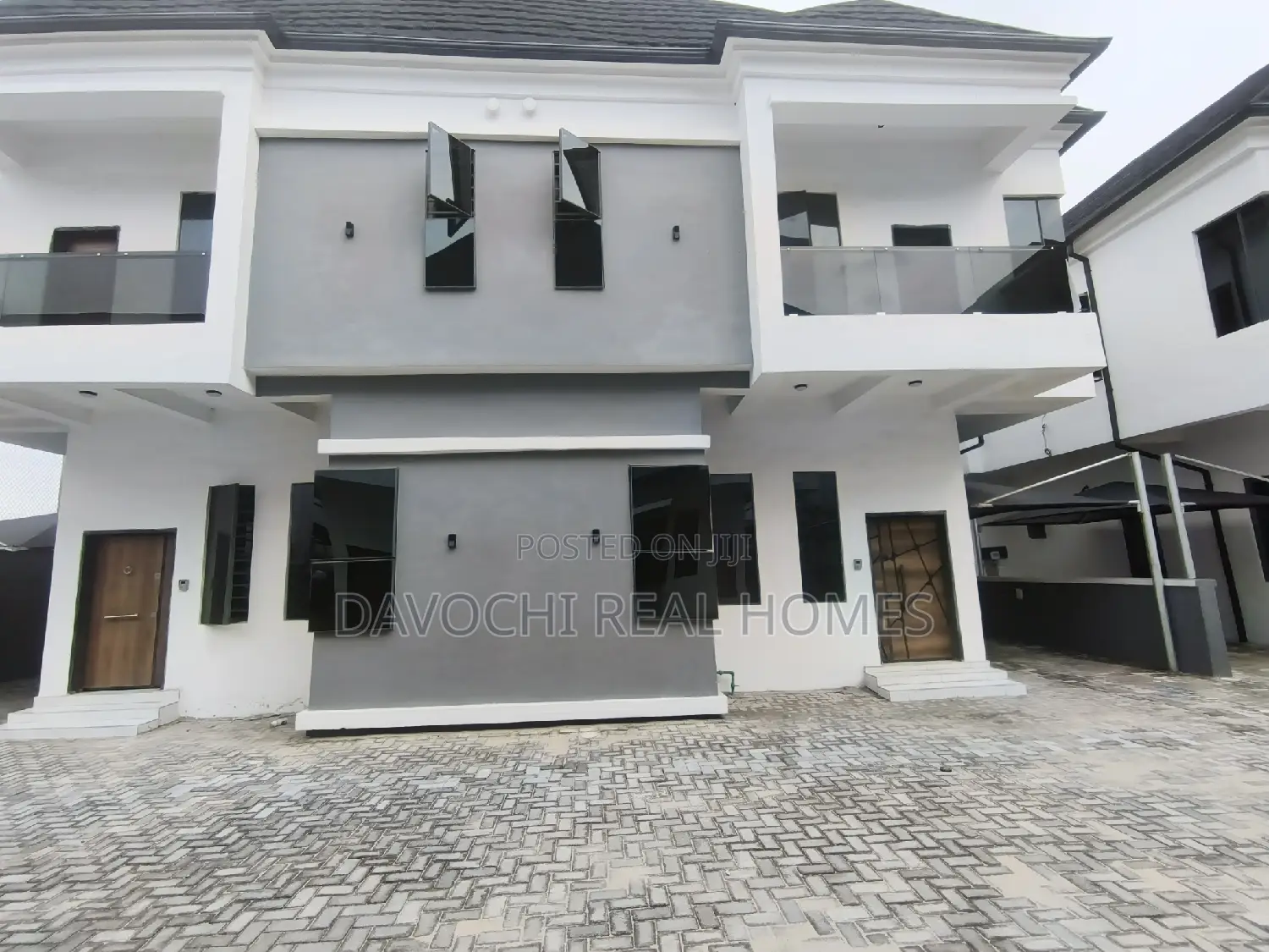 4bdrm Duplex in Ikota, Lekki for rent