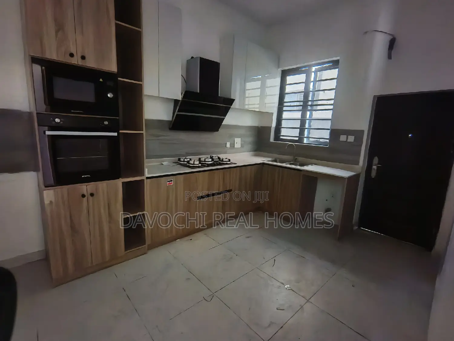 4bdrm Duplex in Ikota, Lekki for rent