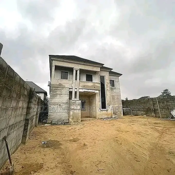 4bdrm Duplex in Rumukurushi New, Port-Harcourt for sale