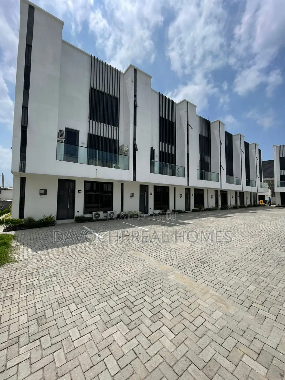 4bdrm Duplex in Ikate Lekki for rent