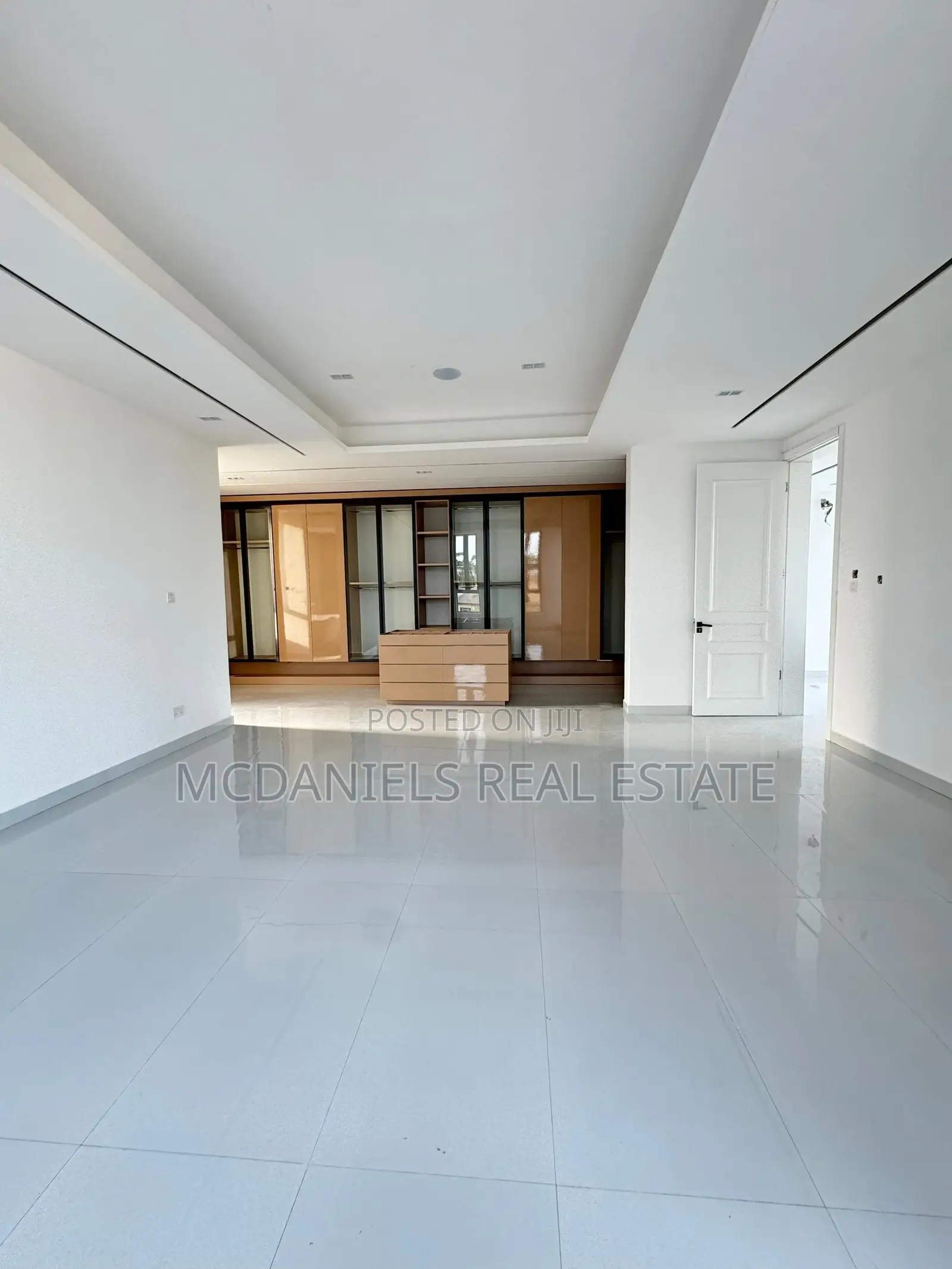 5bdrm Duplex in Lekki Phase 1 for sale