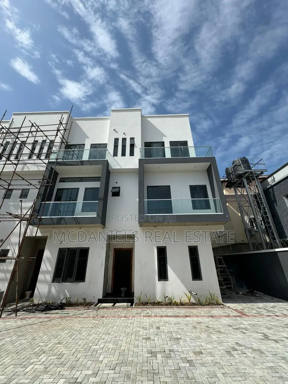 4bdrm Duplex in Victoria Island Extension for sale