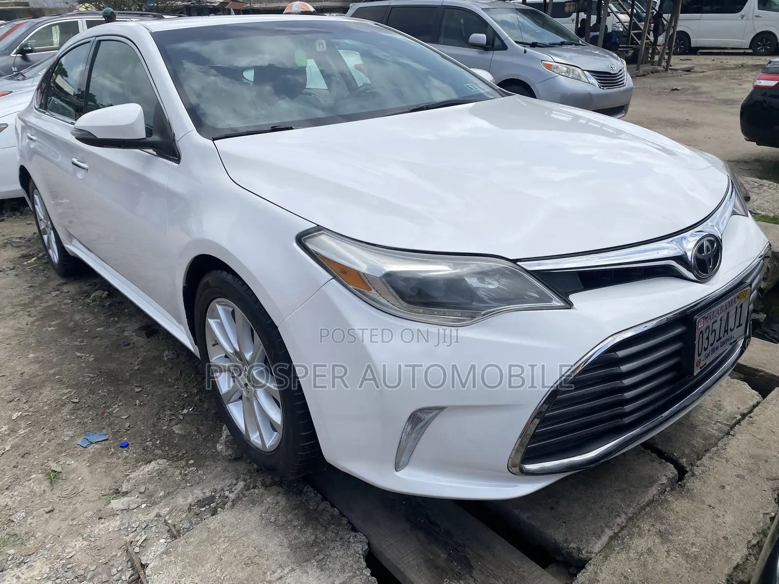 Toyota Avalon 2013 White
