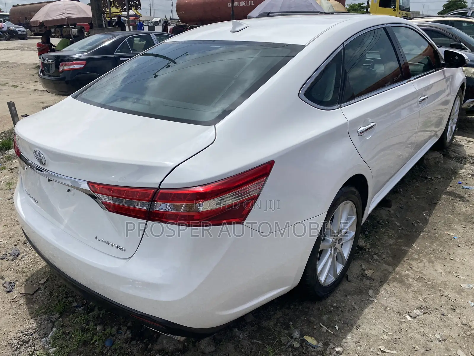 Toyota Avalon 2013 White