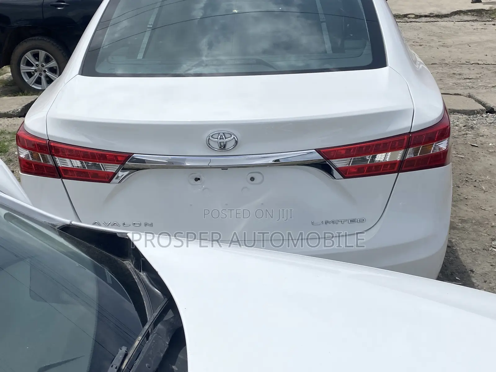 Toyota Avalon 2013 White