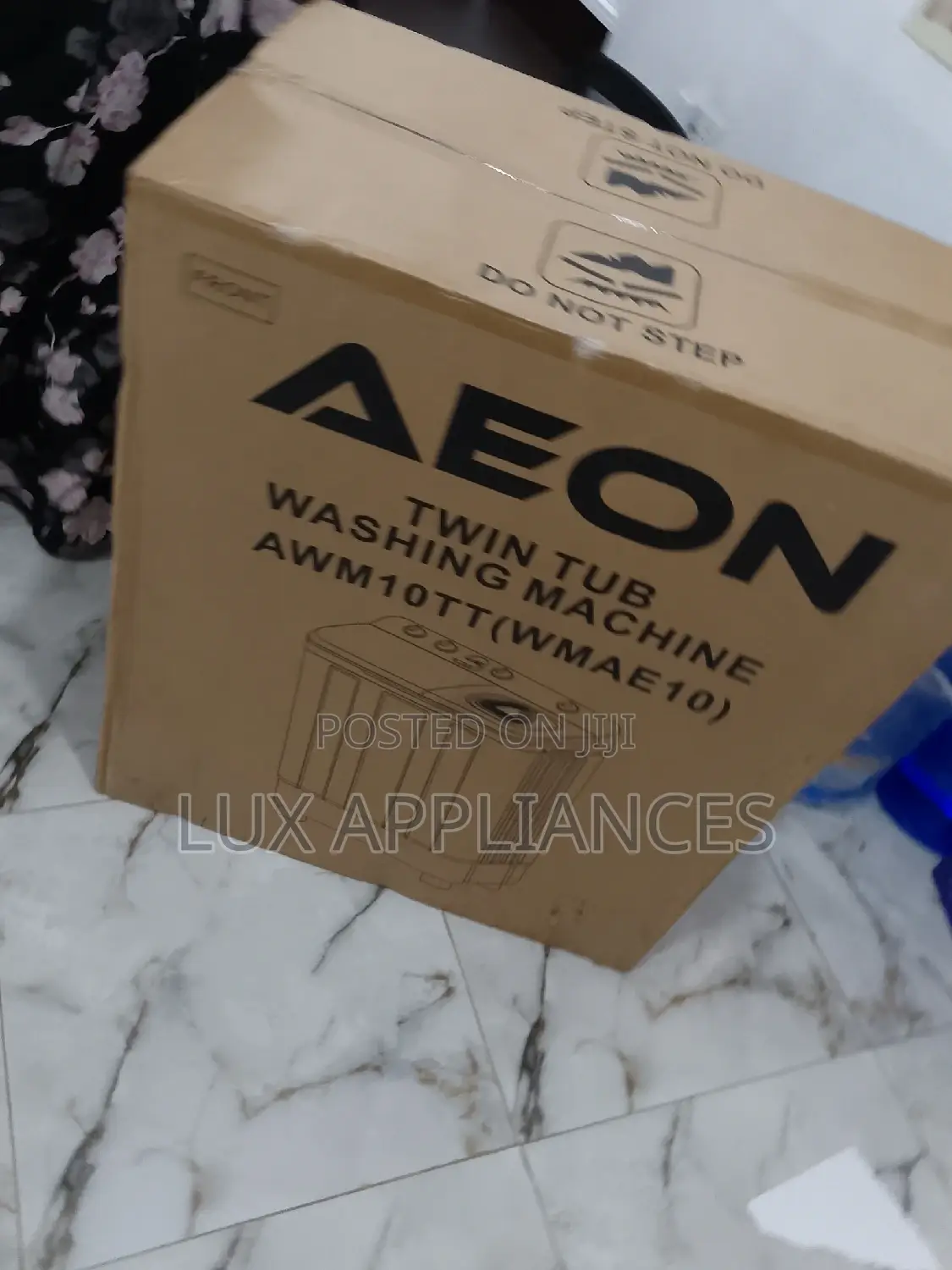 Unique, Space-Saving Design Eaon Washing Machine