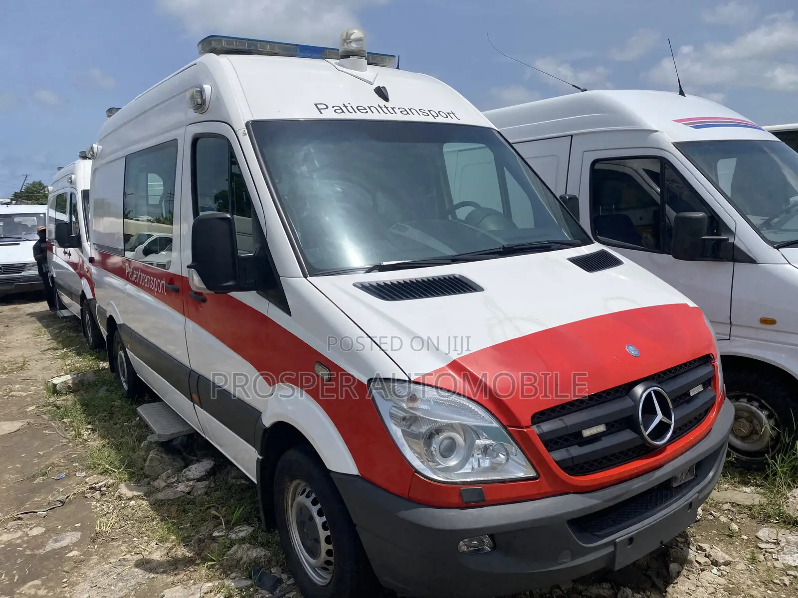 Mercedes-Benz Sprinter 2015 Red