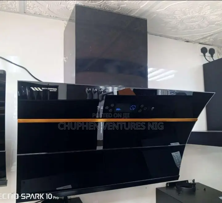 Kitchen Heat/Smoke Extractor Hood