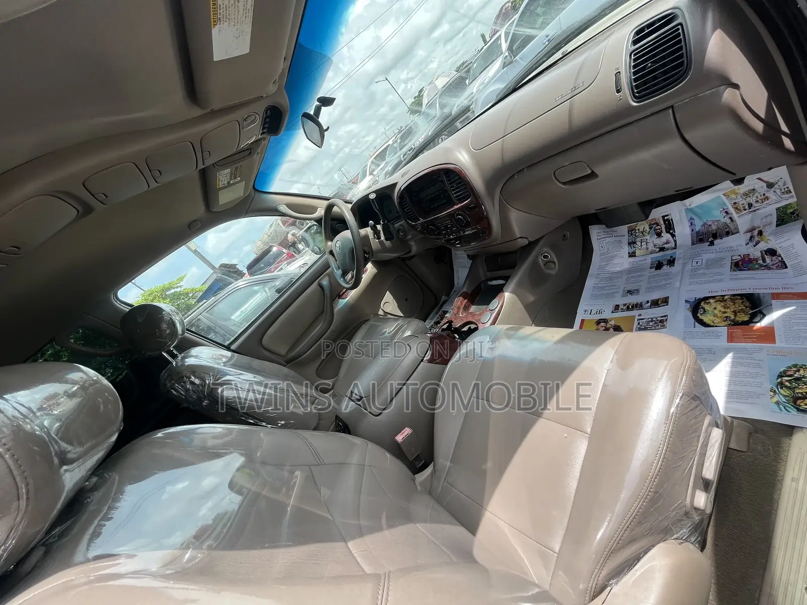 Toyota Sequoia 2004 Gold