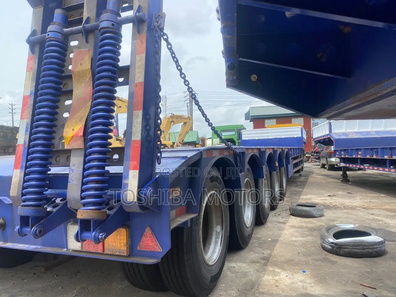 Low Bed Heavy Duty Truck 2016 Model