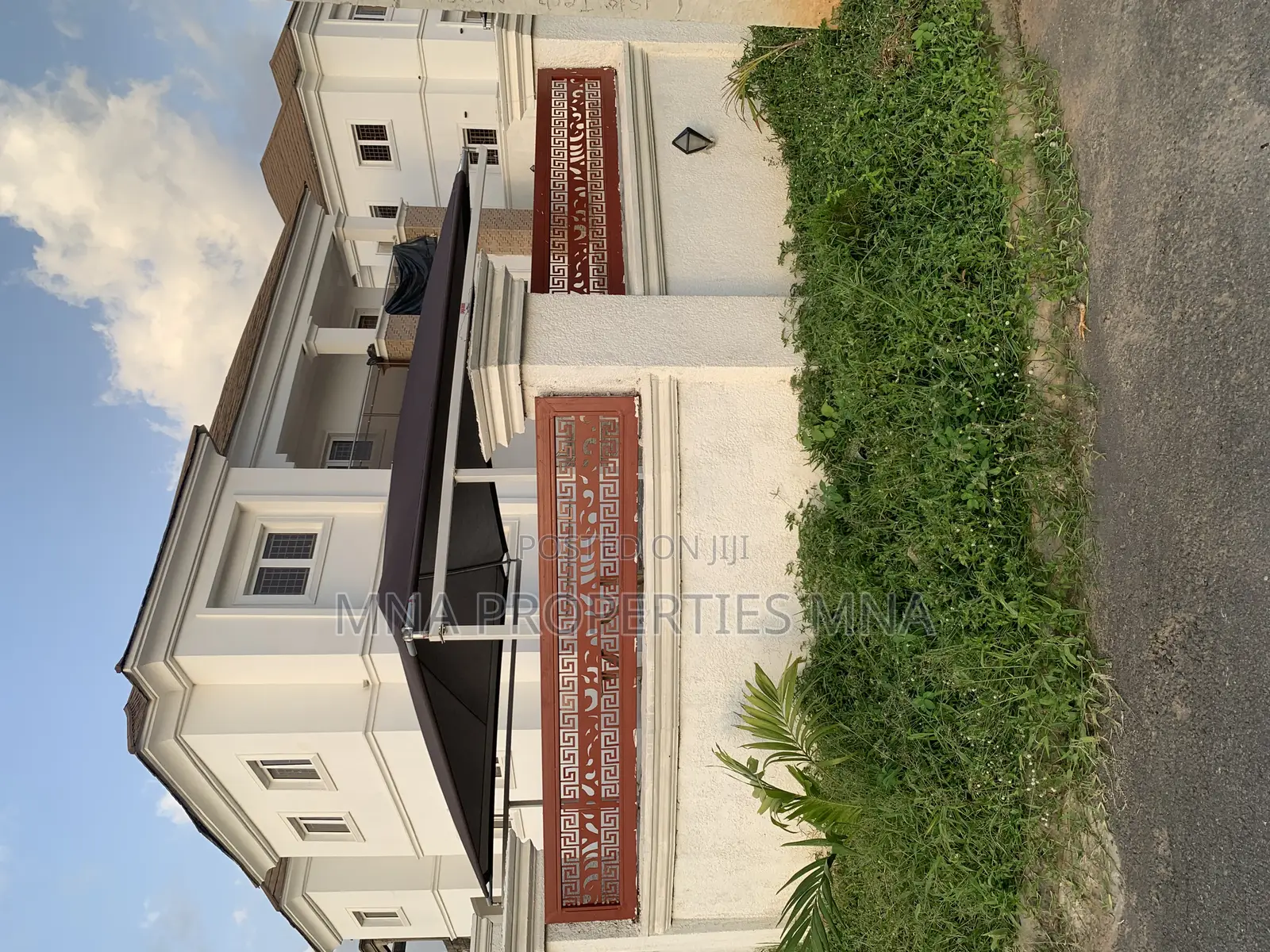 5bdrm Duplex in Queens Parks Estate, Lugbe District for sale