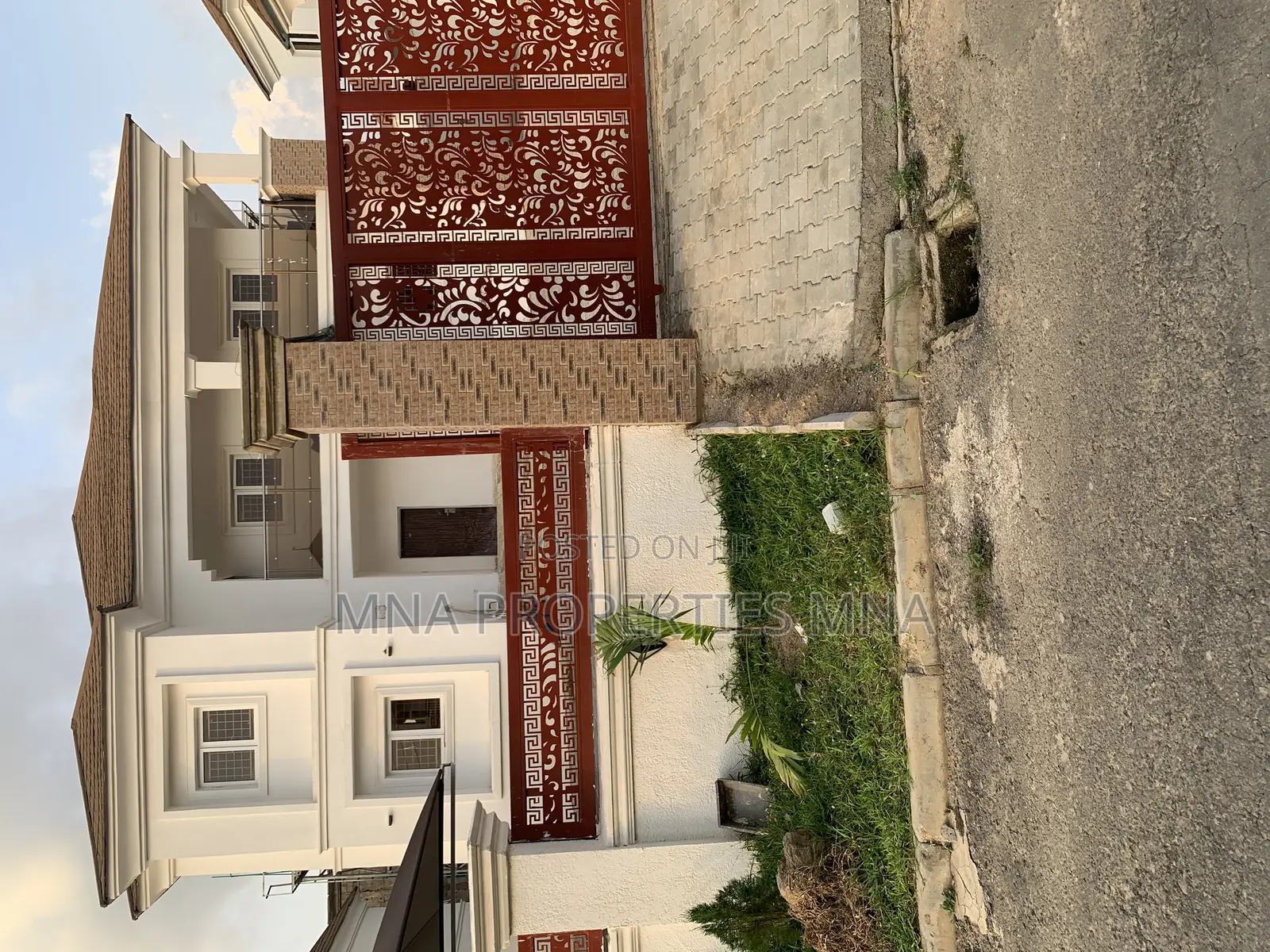 5bdrm Duplex in Queens Parks Estate, Lugbe District for sale