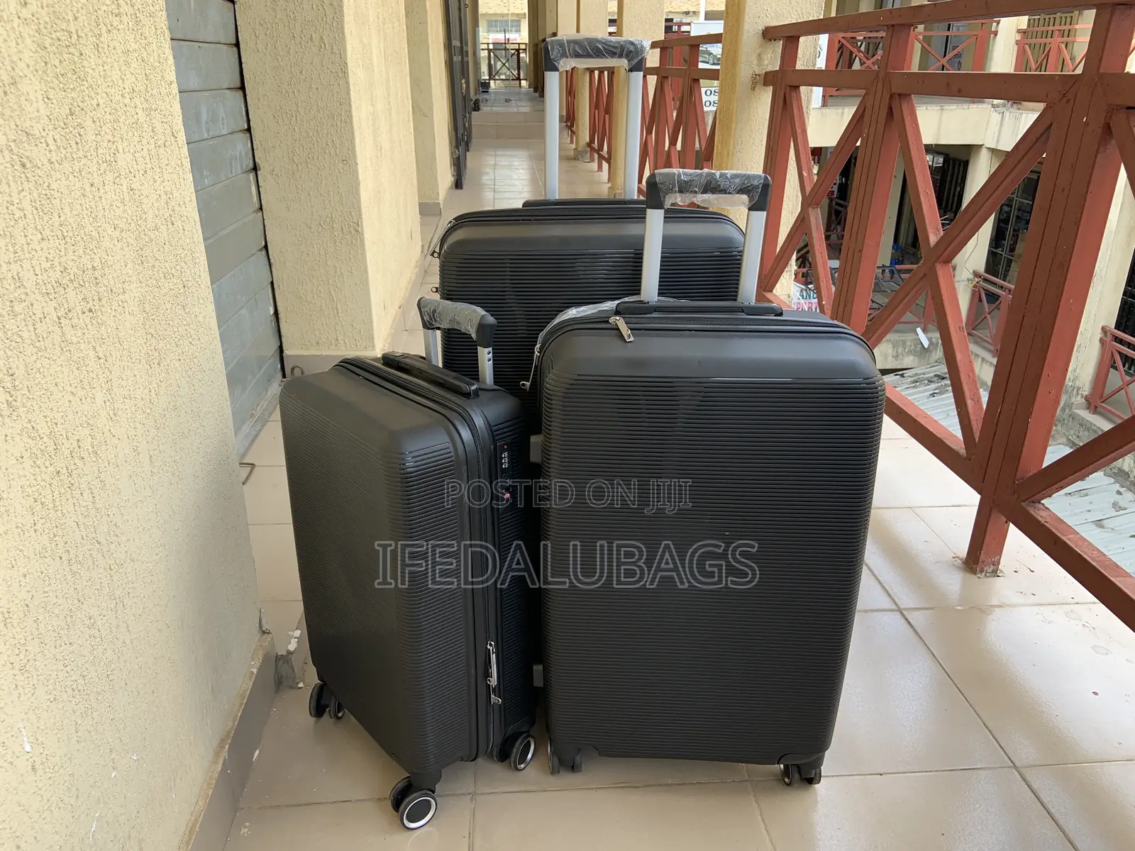 Durable Unbreakable Black Travel Luggage Set