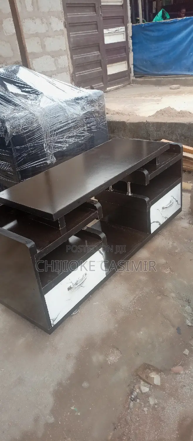 4feet Tv Stand
