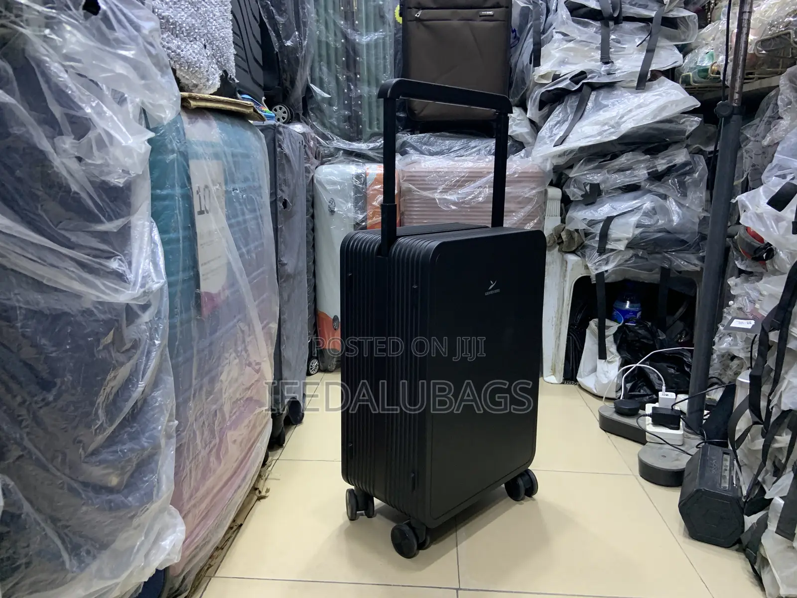 Luxury Hand Travel Luggage With Wide Pole