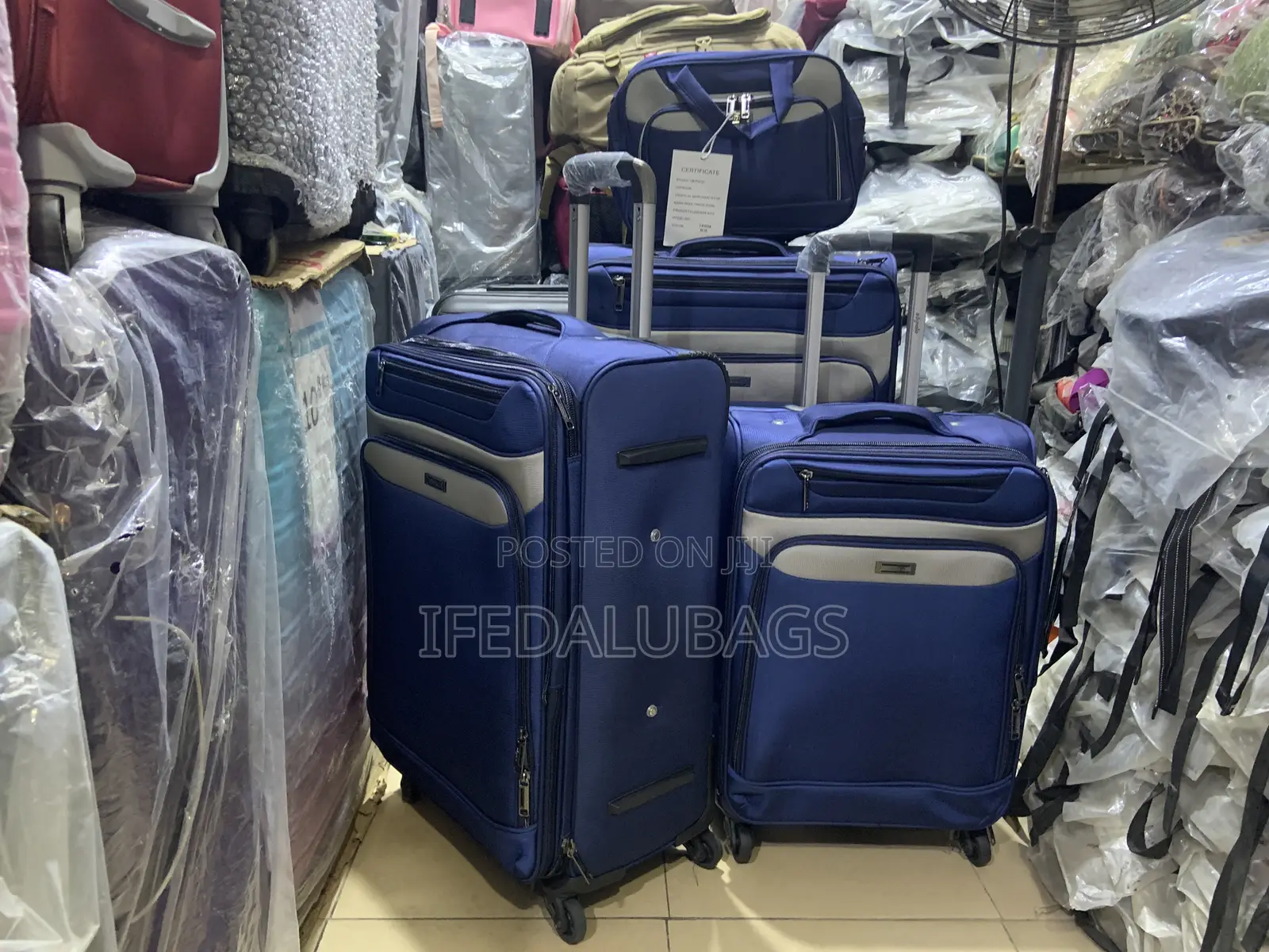 High Quality Stock Material Imported Travel Luggage With Kit