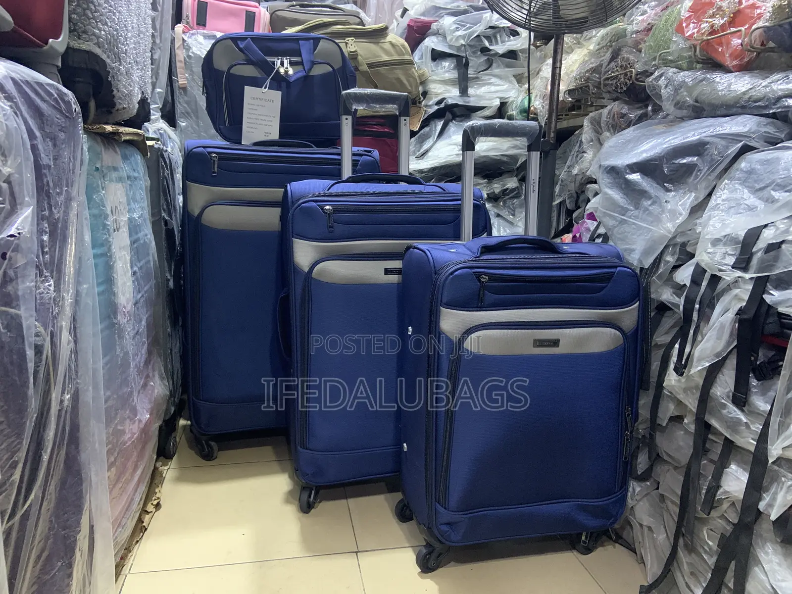 High Quality Stock Material Imported Travel Luggage With Kit