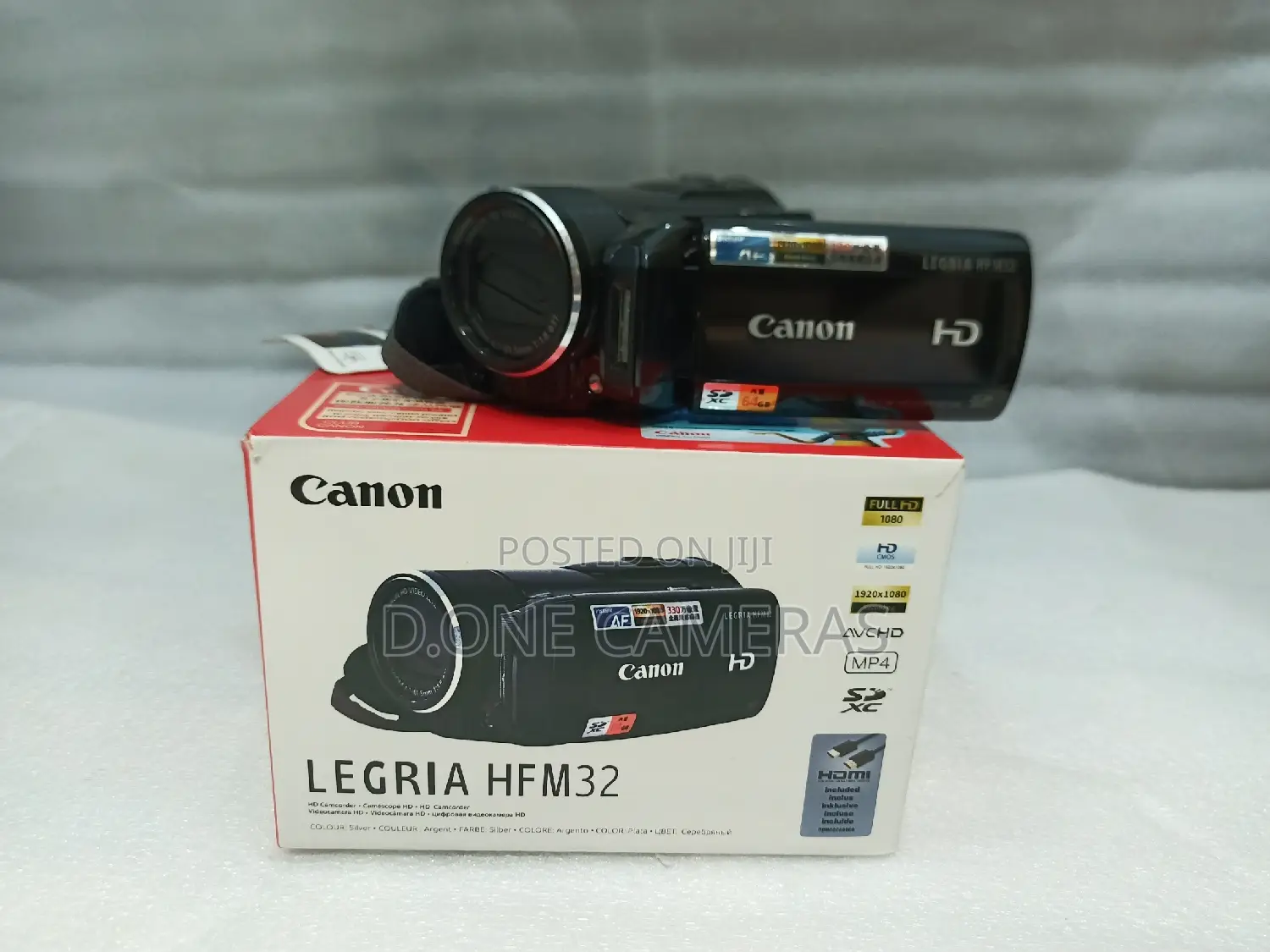 Canon HFM32 HD Camcorder for Live Streaming and Recording