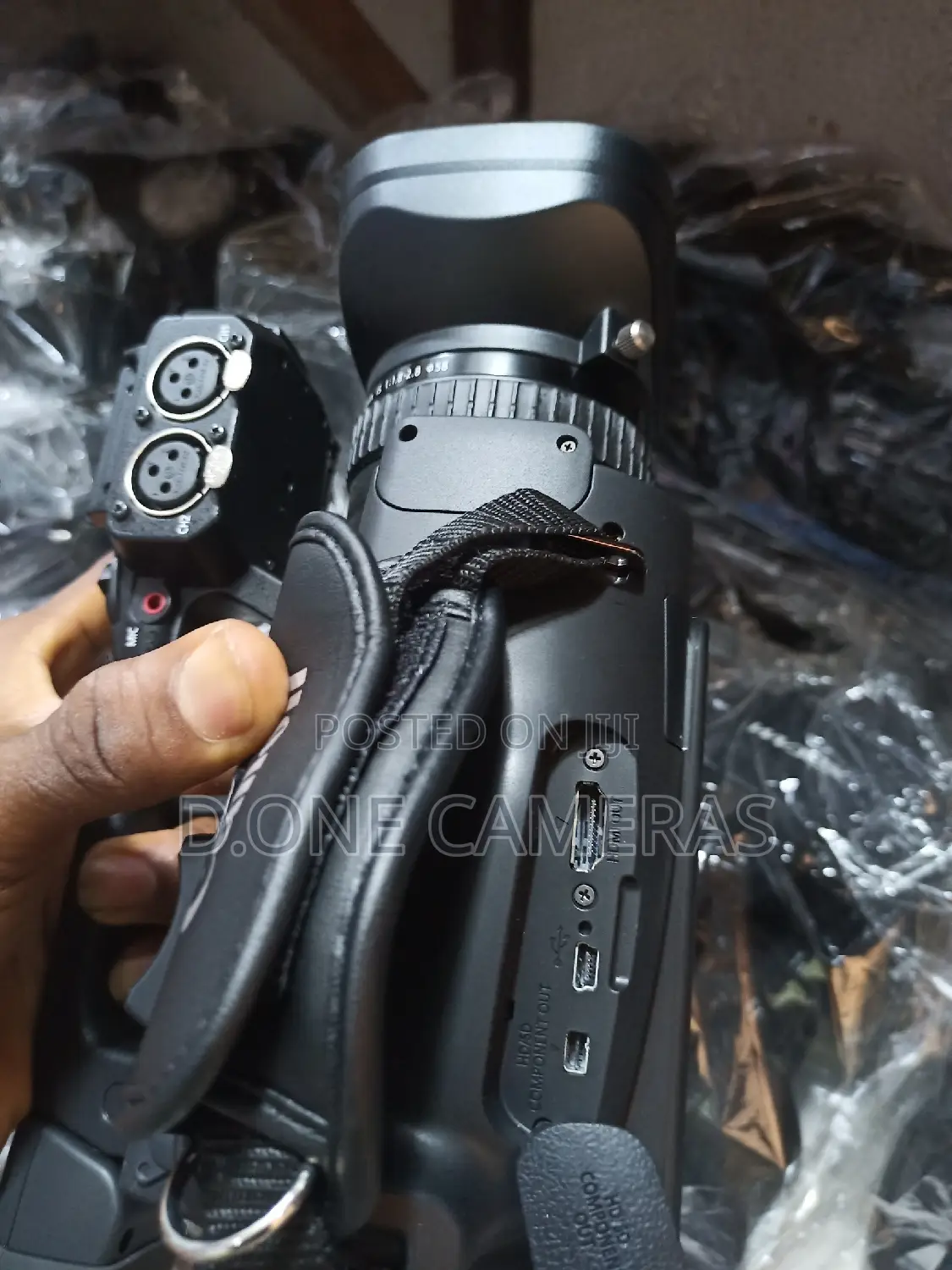 Canon XF100 HD Camera With HDMI Output