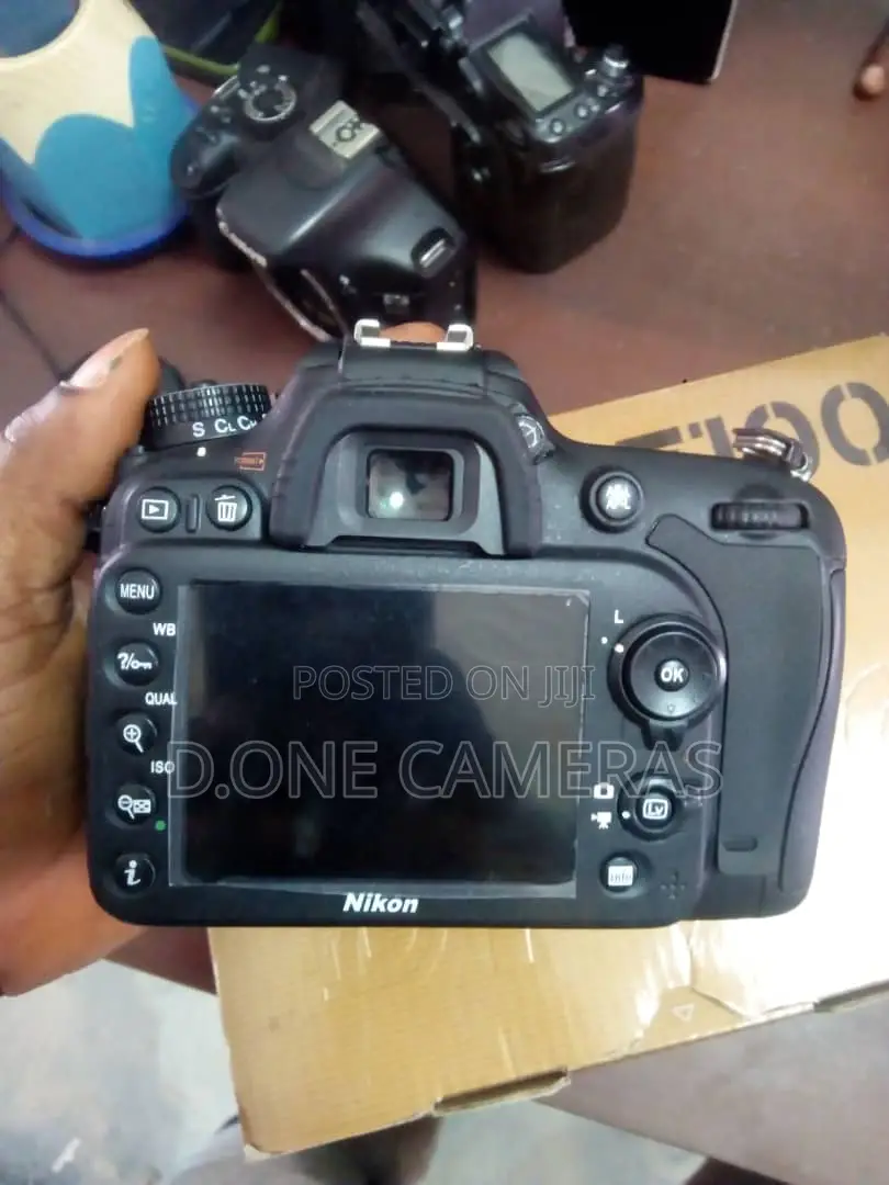 Nikon D7100 DSLR Camera Body