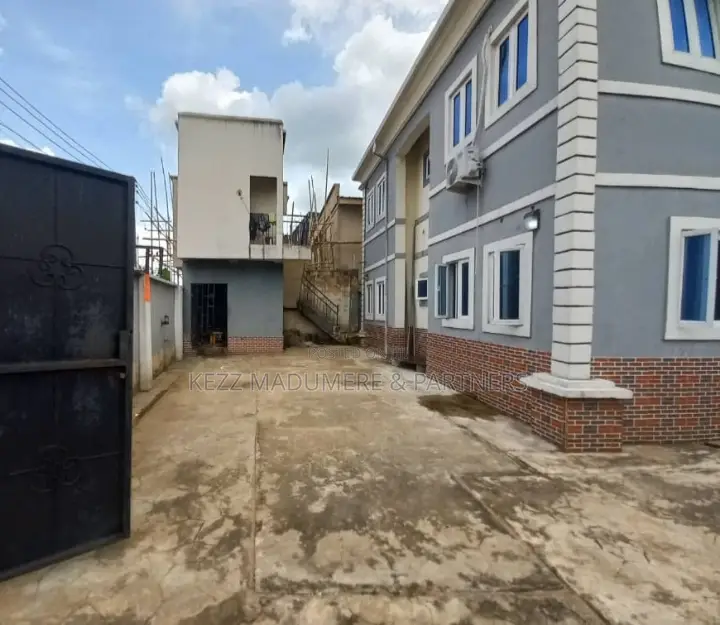 4bdrm Block of Flats in Irete , Owerri , Imo for sale