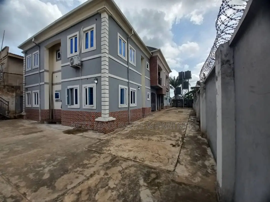 4bdrm Block of Flats in Irete , Owerri , Imo for sale
