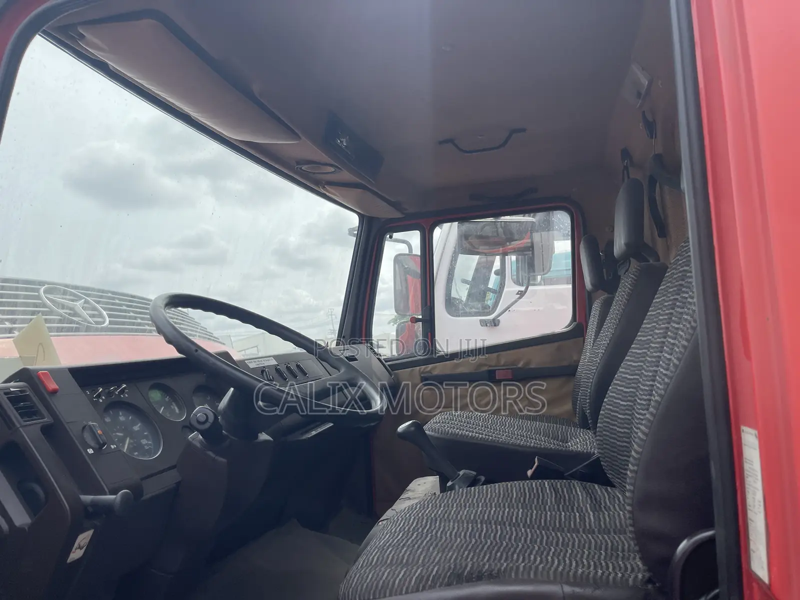Foreign Used Mercedes Benz 1114 Truck.