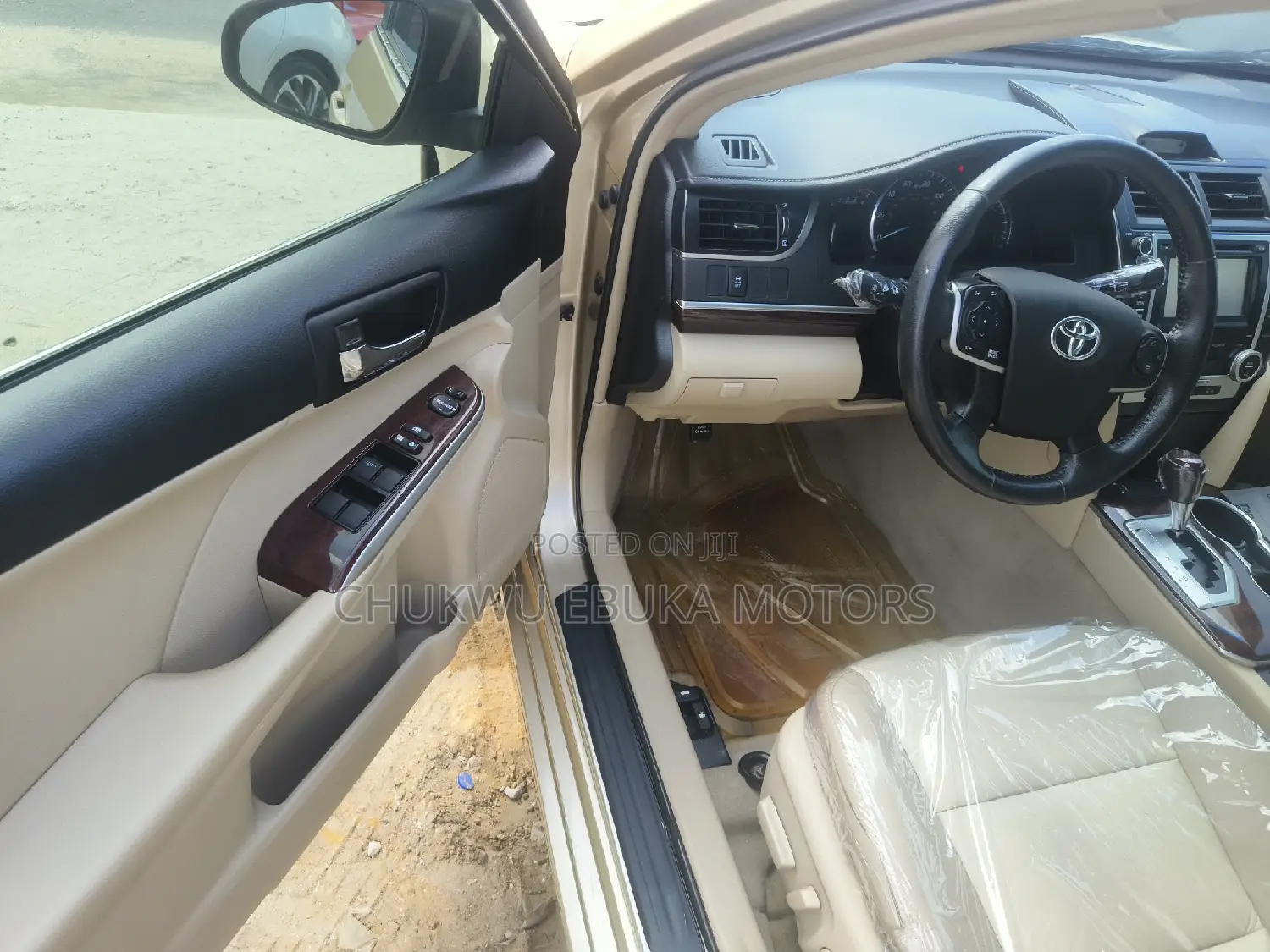 Toyota Camry 2013 Gold