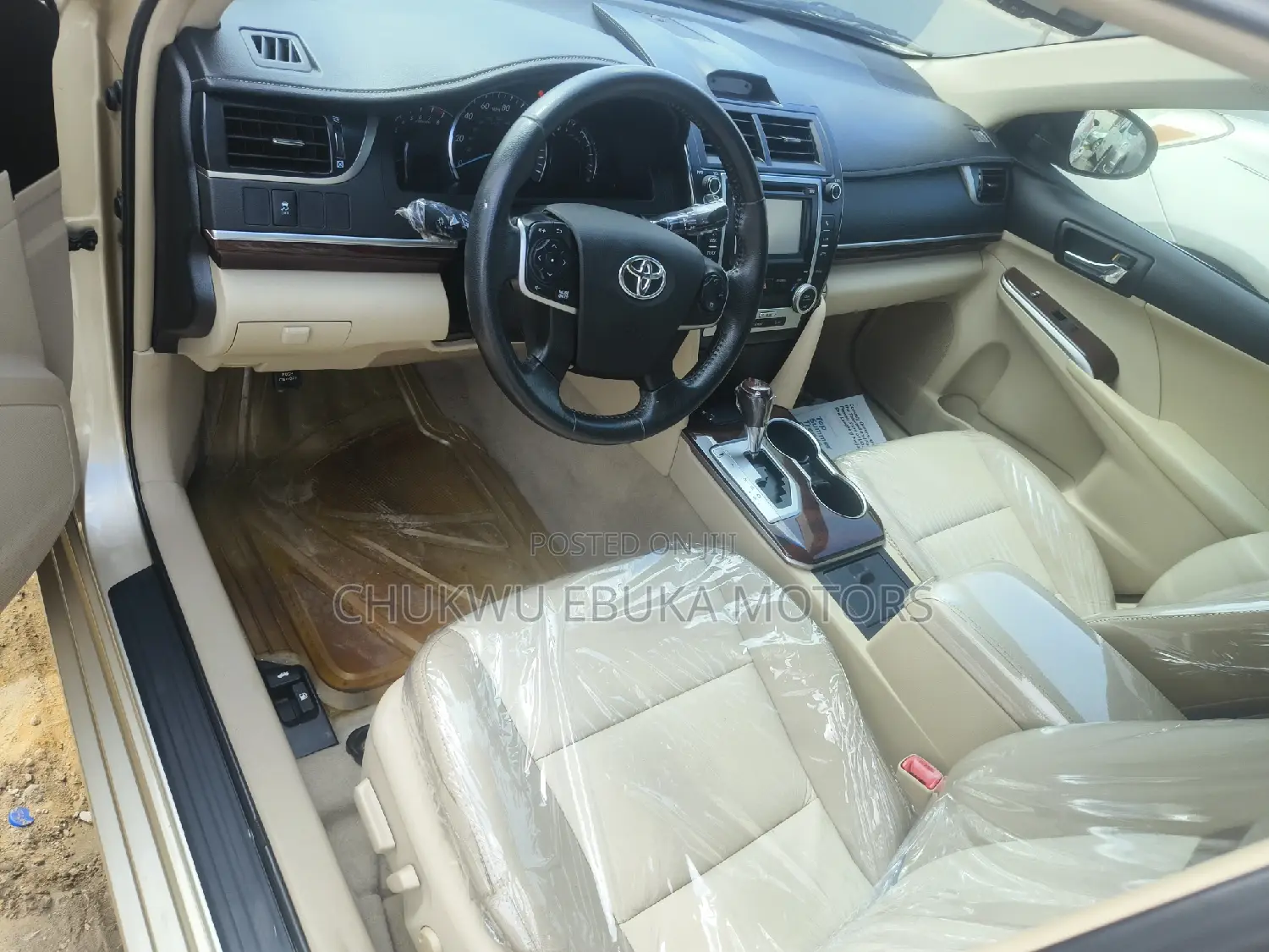 Toyota Camry 2013 Gold