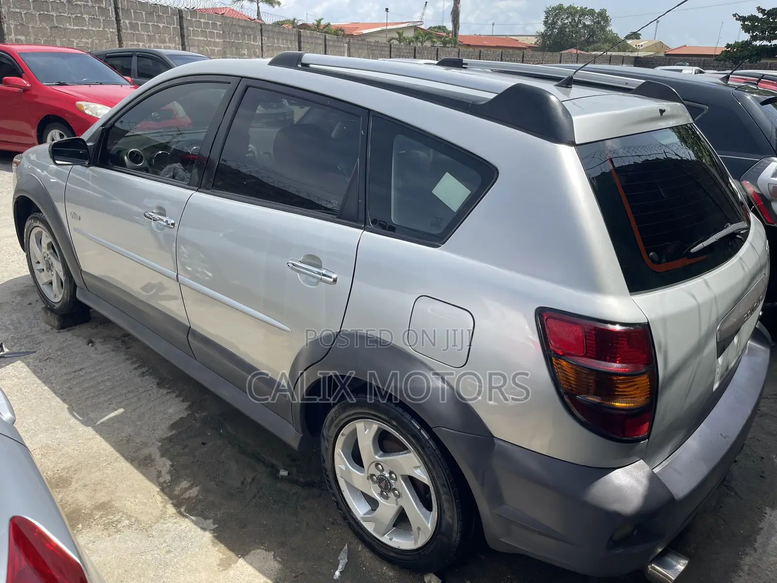 Pontiac Vibe Automatic 2004 Silver