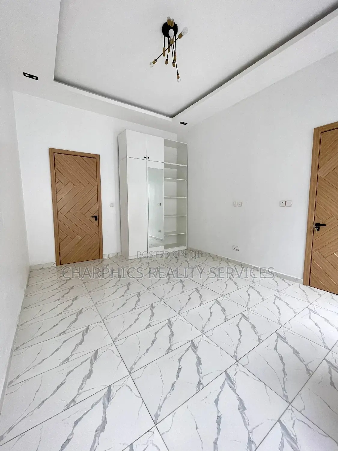 5bdrm Duplex in Lekki for sale