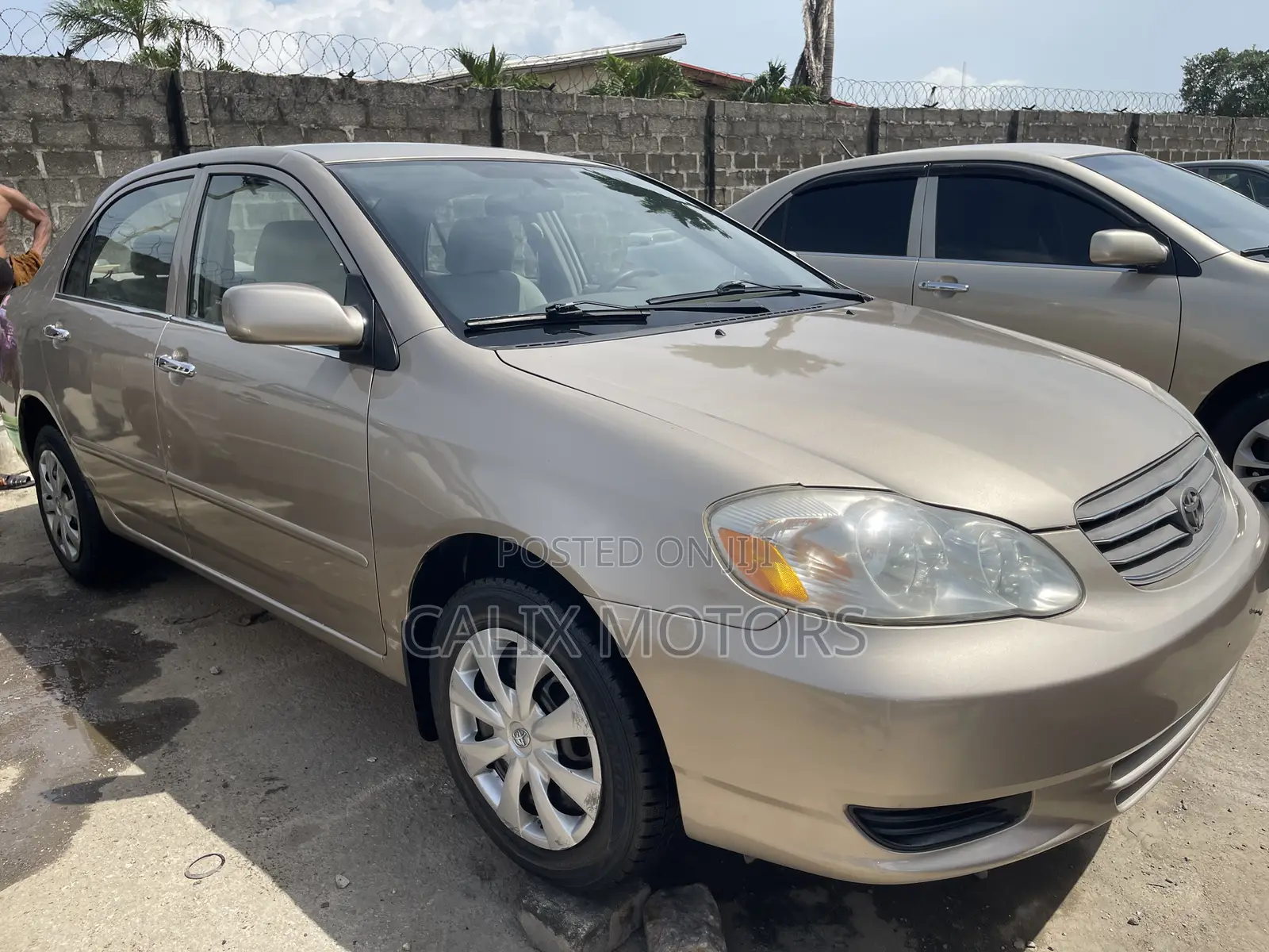 Toyota Corolla 2003 Gold