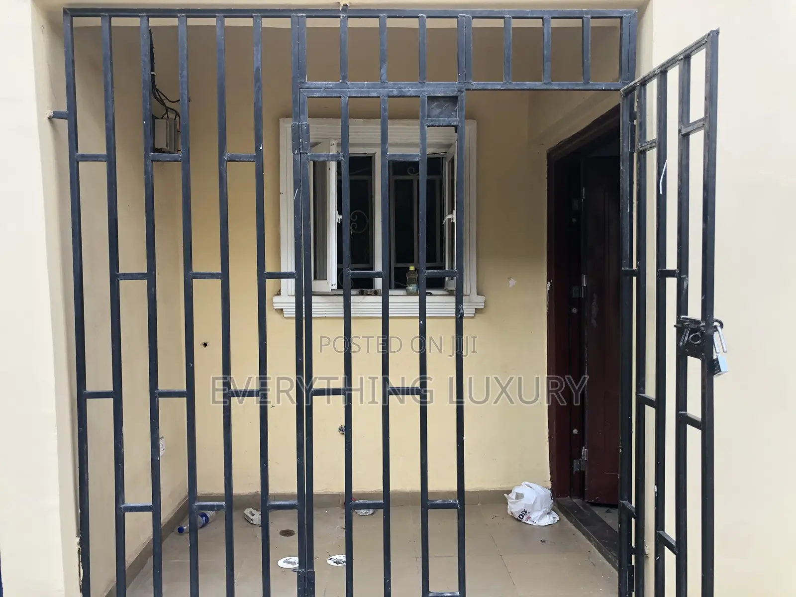1bdrm Block of Flats in Ushafa for rent
