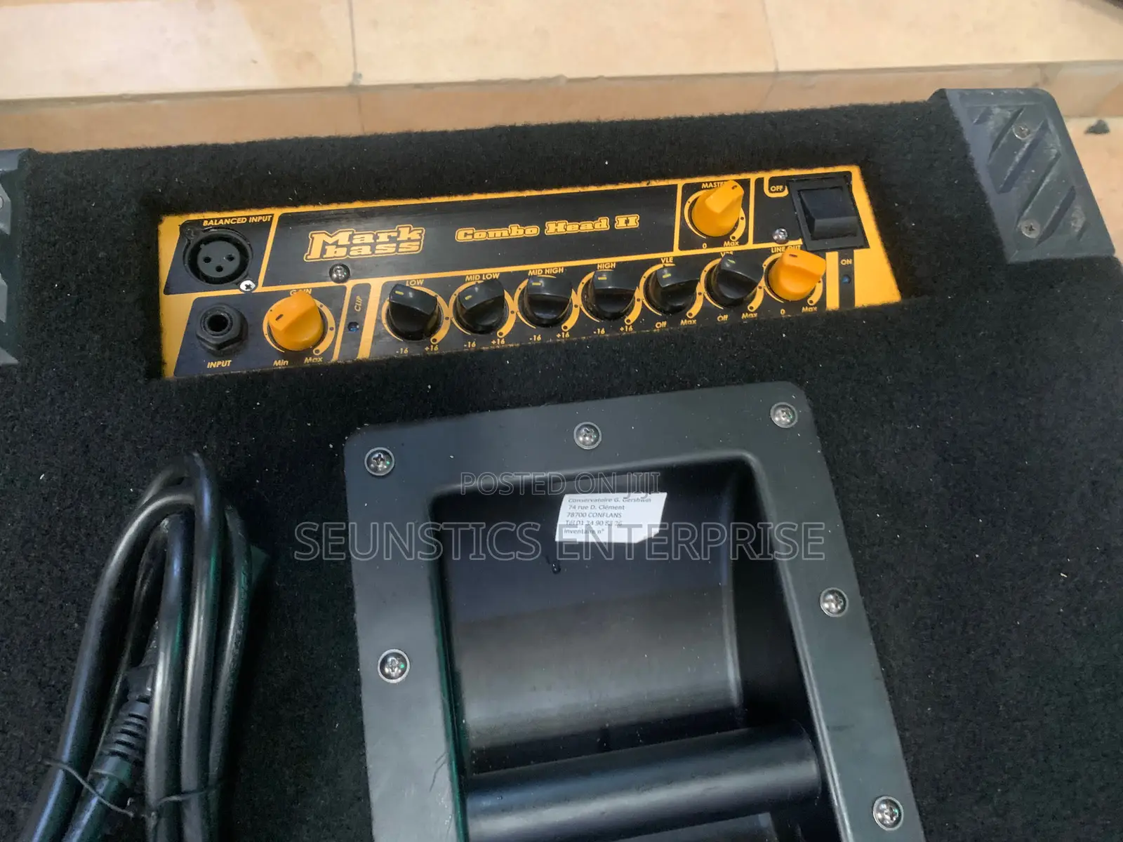 Quality Mark Bass Combo 2 (Guitar Amplifier)