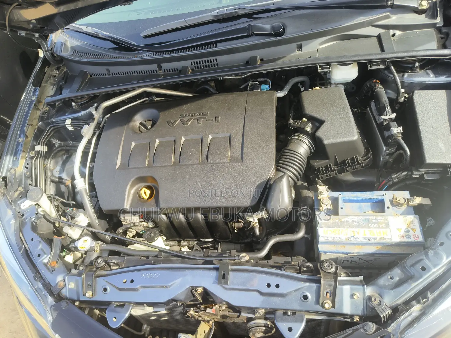 Toyota Corolla LE Eco (1.8L 4cyl 2A) 2018 Gray