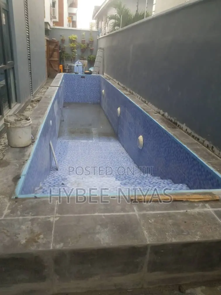 Professional and Good Swimming Pools Builder