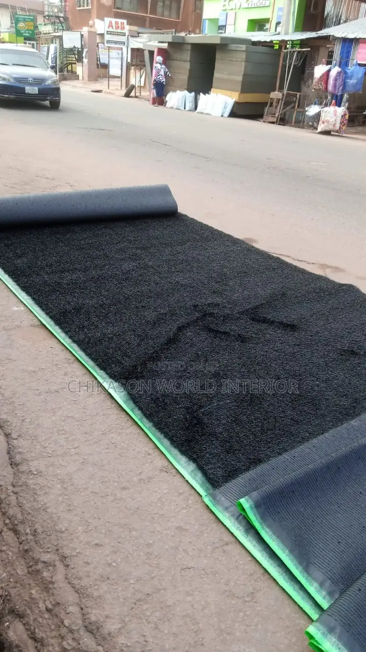 Black Grass Carpet