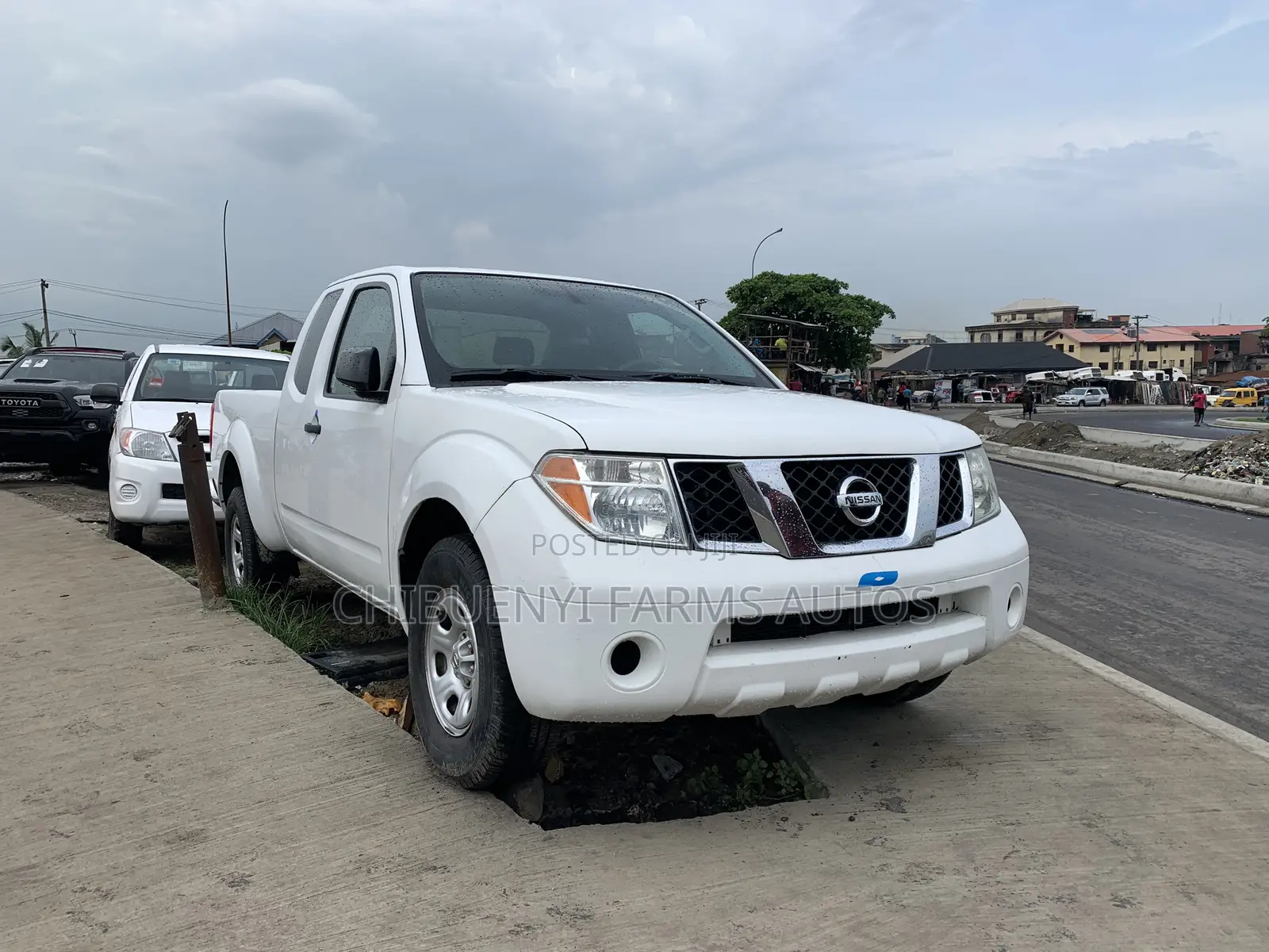 Nissan Frontier 2014 White