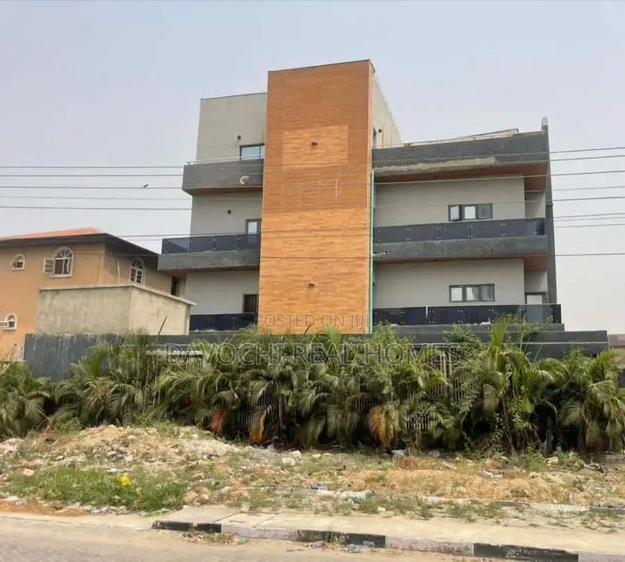 4bdrm Duplex in Lekki Phase One for sale