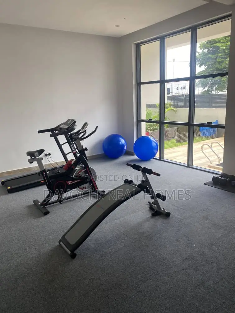2bdrm Maisonette in Lekki Phase One for rent