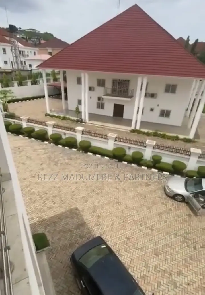 6bdrm Mansion in Asokoro , Abuja , for sale