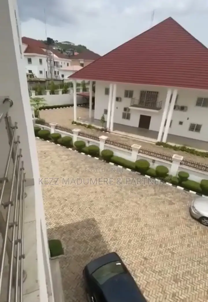 6bdrm Mansion in Asokoro , Abuja , for sale